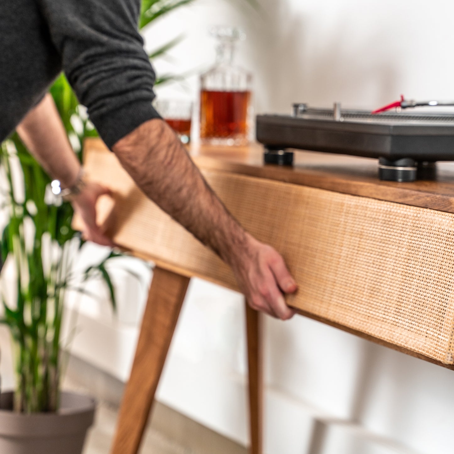 CONSOLE FURNITURE (NATURAL)